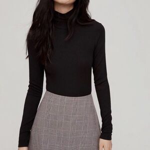 Wilfred black turtle neck